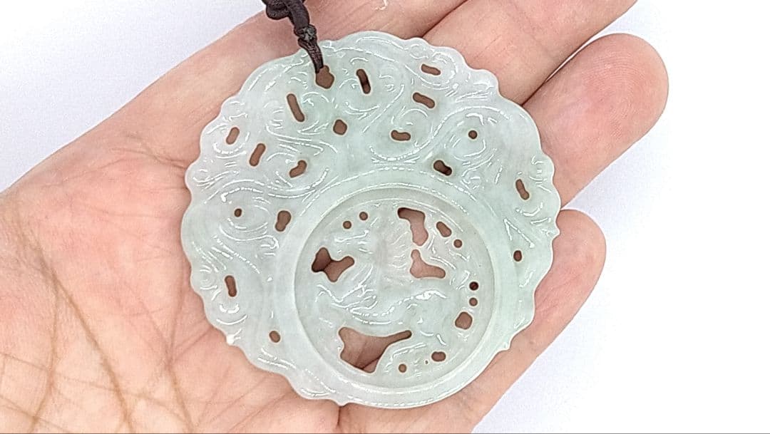 天然石　本翡翠　翡翠　A貨　花件　縁起　彫刻　ノリゲ　韓国　玉