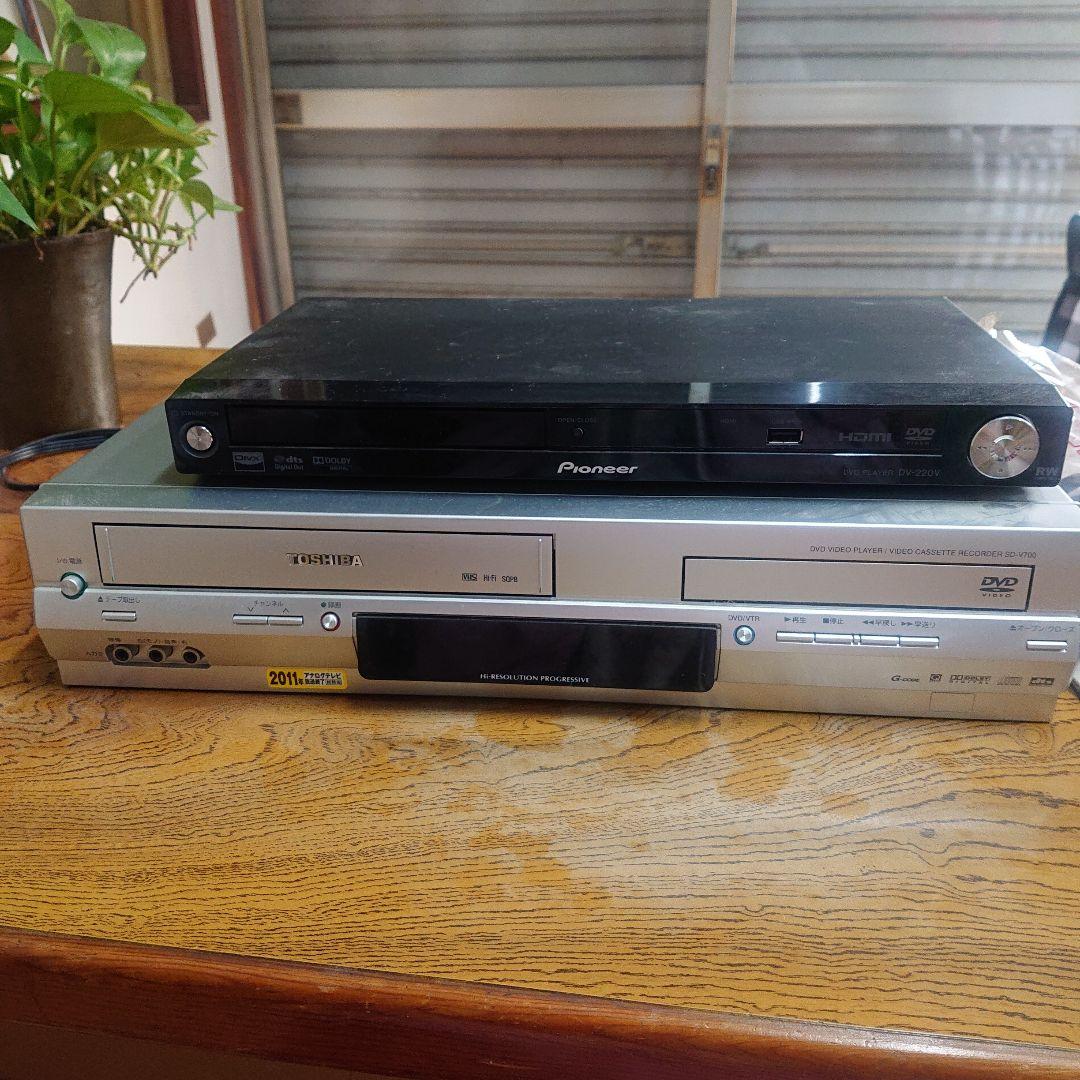 東芝VHSビデオデッキ DVD一体型
