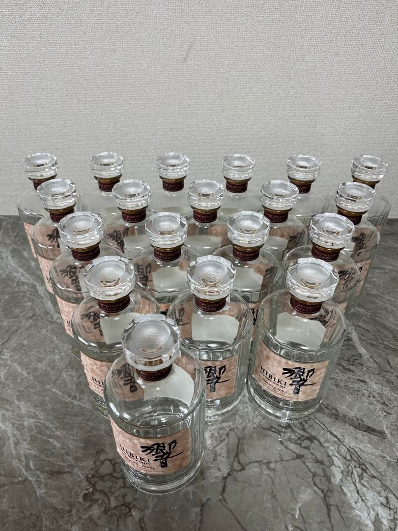 山崎、響、白州、バランタイ、マッカラン、等数々空瓶