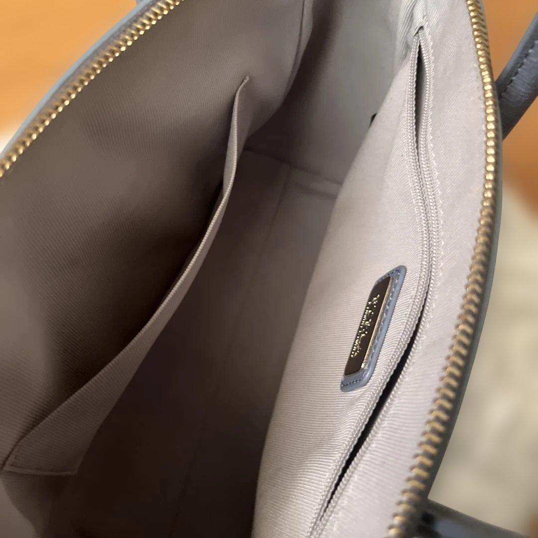 FURLA　ハンドバッグ　グレー