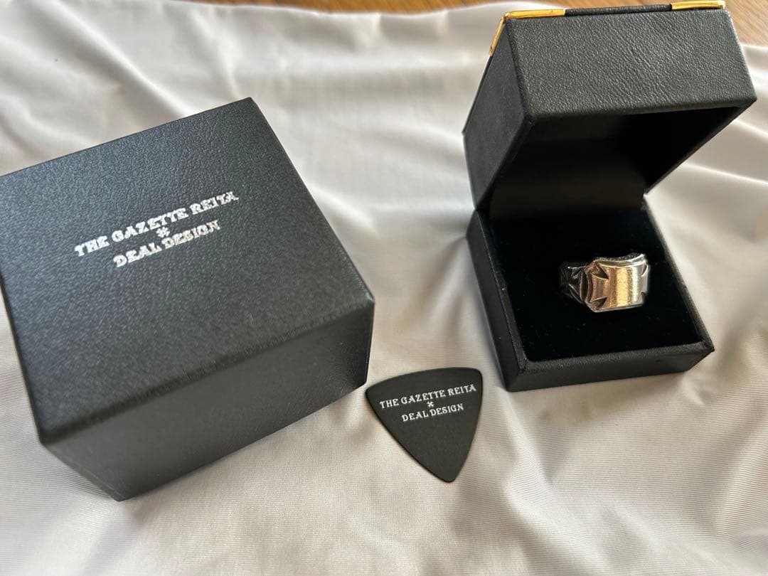 DEAL DESIGN the GazettE REITAリングれいた
