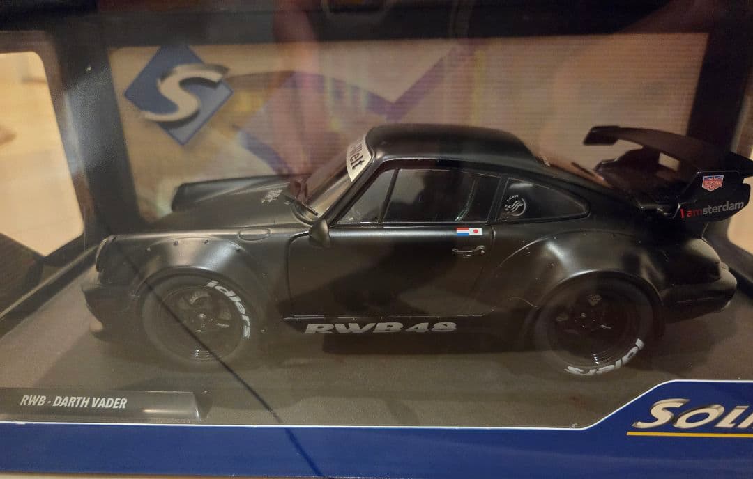 RWB DARTH VADER ミニカー ブラック 1/18