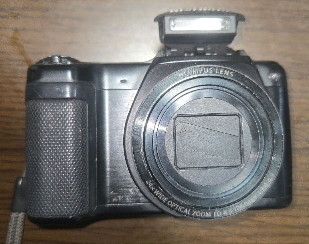 OLYMPUS STYLUS コンパクトデジタルカメラ