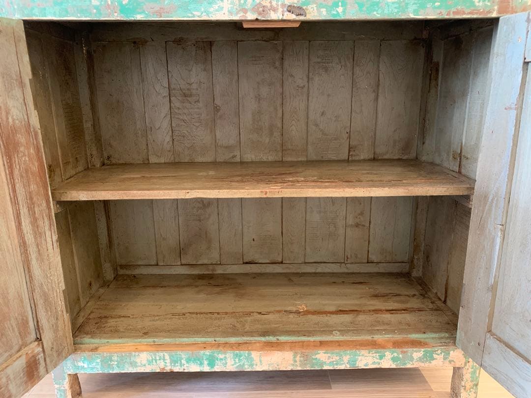 アンティークキャビネット 希少カラー　グリーンペイント　年代物　ビンテージ家具