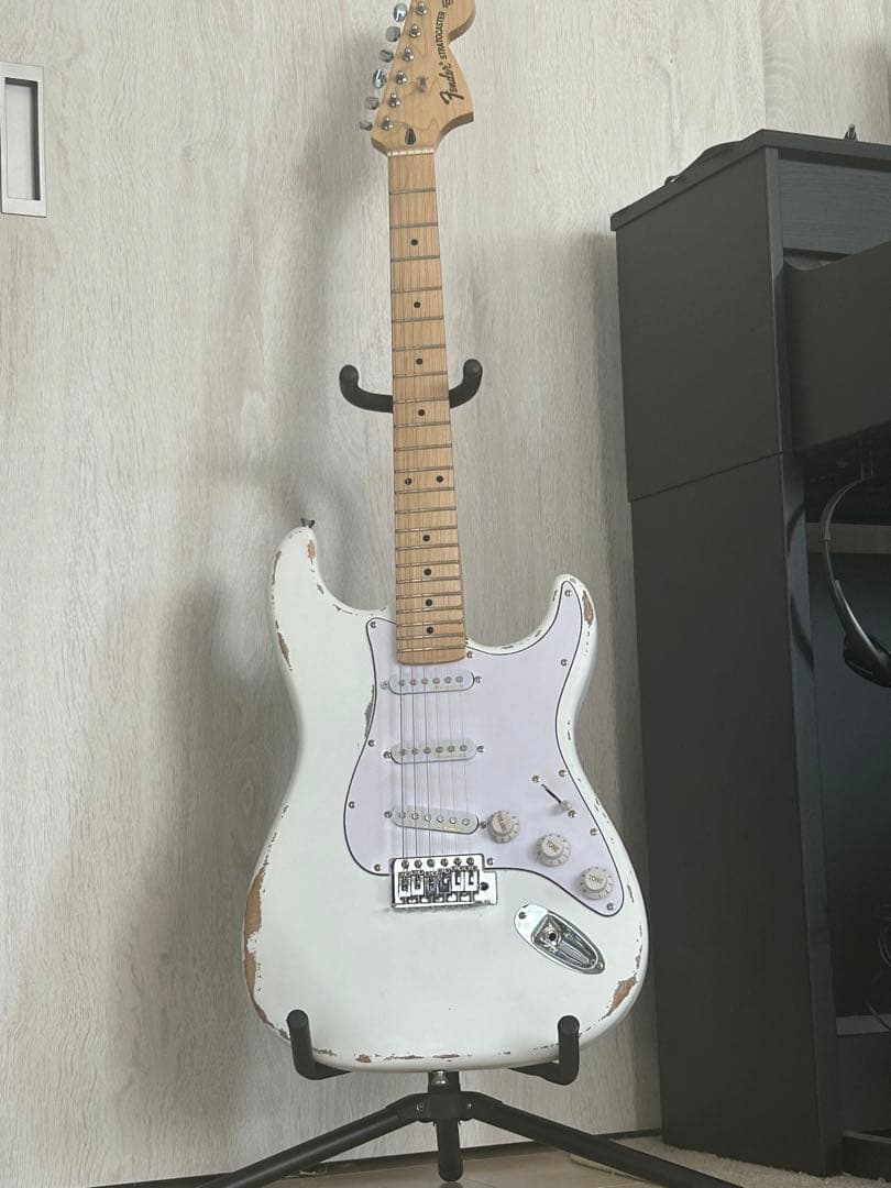 Fender Stratocaster ホワイト（レプリカ）