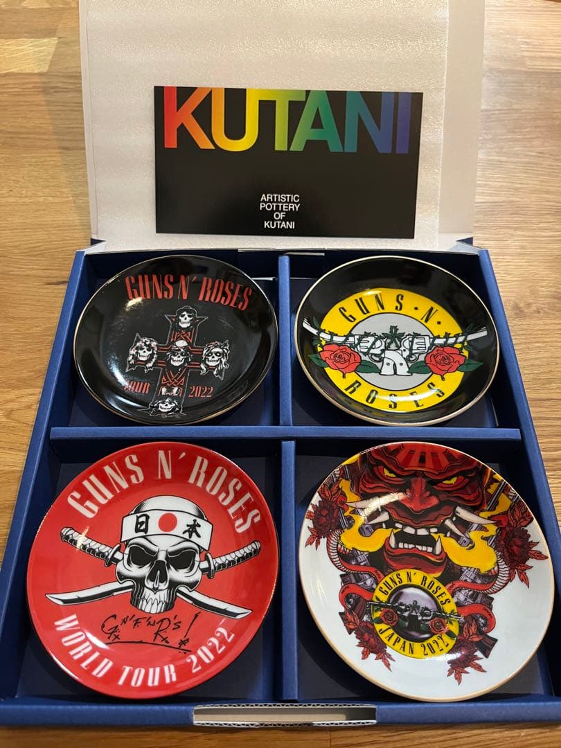 2022年Guns N' Rosesガンズ・アンド・ローゼズ日本限定九谷焼き小皿