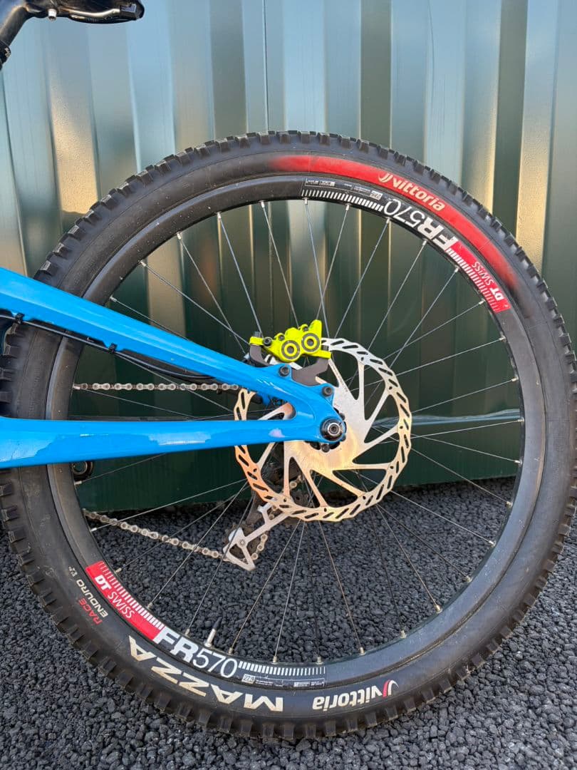 美品　SANTACRUZ　V10 CC 2019年　Mサイズ ダウンヒル