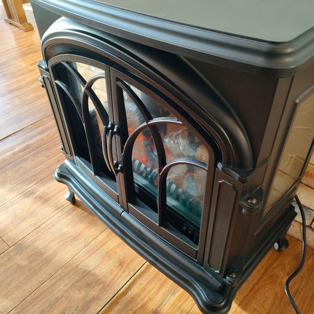 ニトリ ワイド暖炉型ファンヒーター BLT-999B-3-BK 2019年製