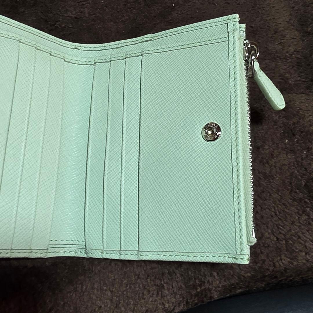 PRADA　プラダ　サフィアーノレザー　トライアングル　折財布　ミント　パステル
