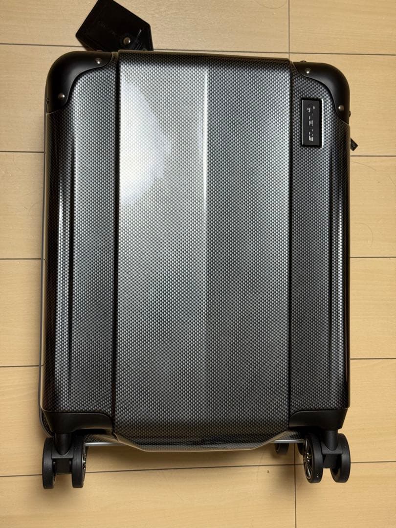 Lexus キャリーケース　機内持ち込み