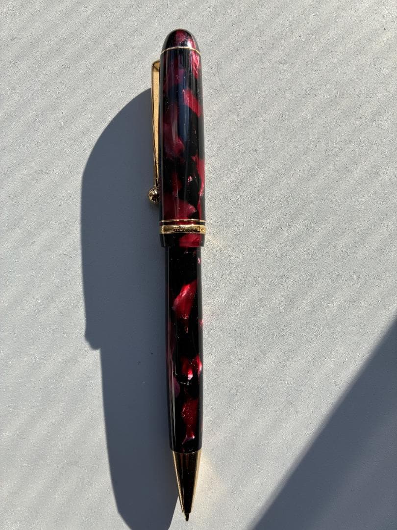 PILOT CUSTOM LE シャーペン　(本体色は赤主体のモザイク)