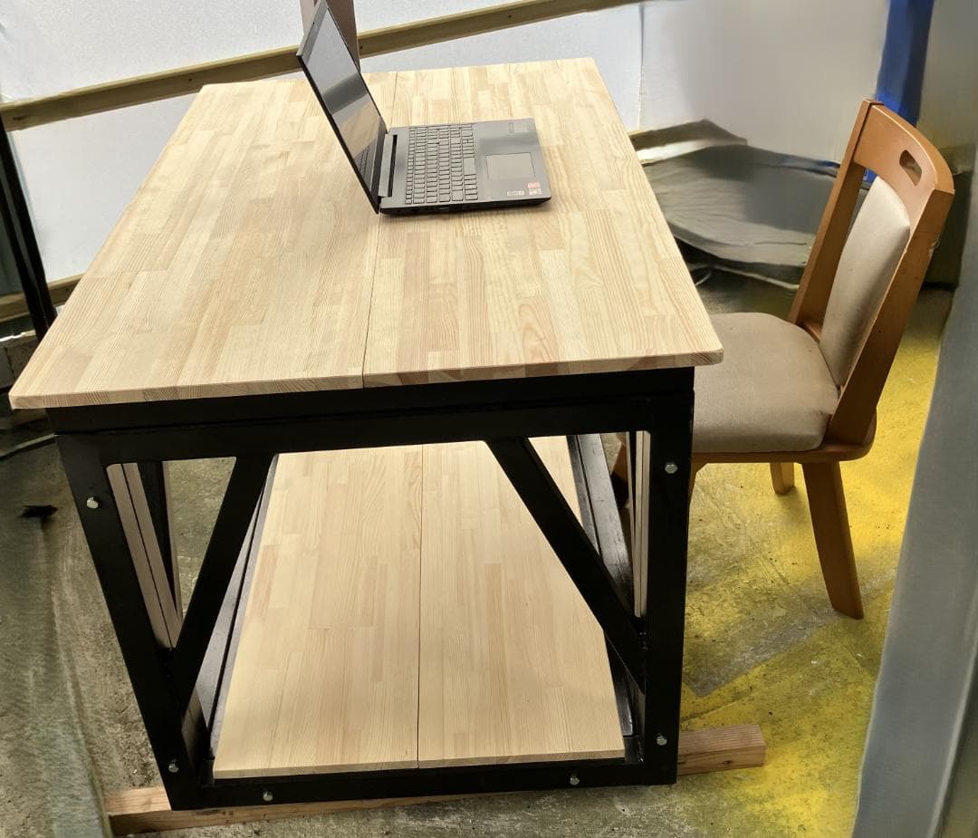 ね*】様 勉強机　事務机（緊急時は避難シェルター） 　限定商品再販なし