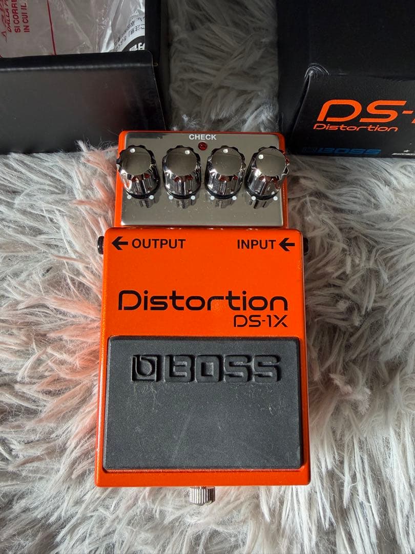 BOSS DS-1X ディストーションペダル