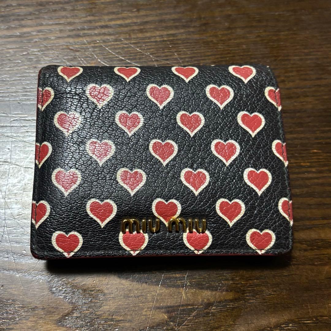 miumiu ハート　財布