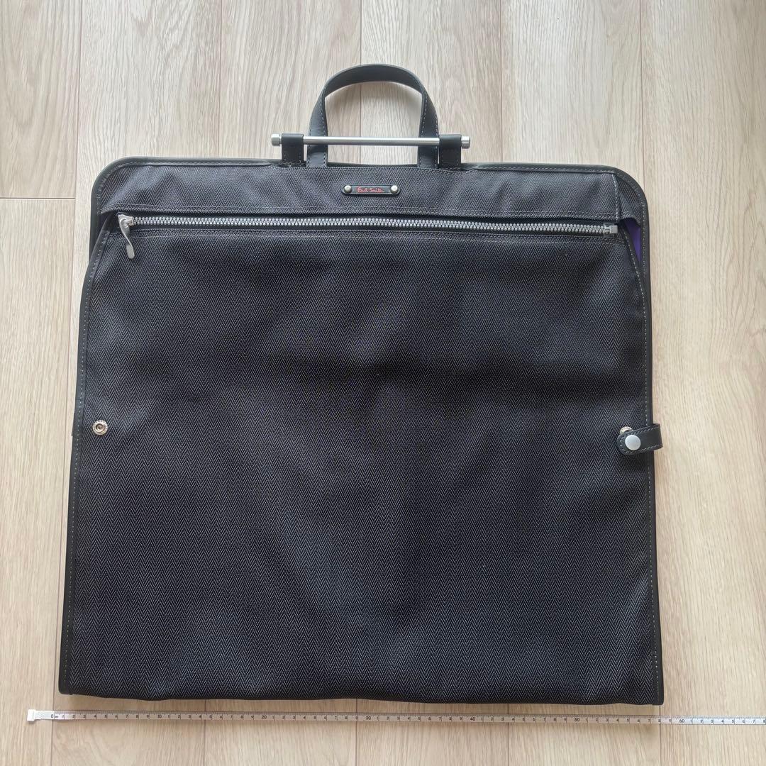 Paul Smith ブラックガーメントバッグ