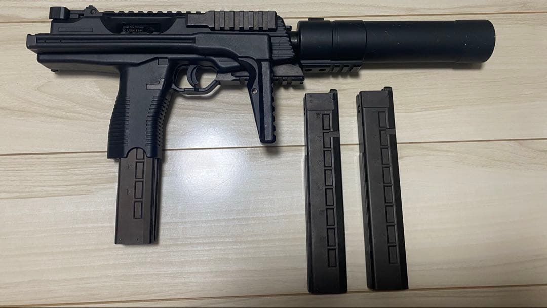 ク*タ様 希少　KSC TP9 (MP9) SMG ガスガン　電動ガン