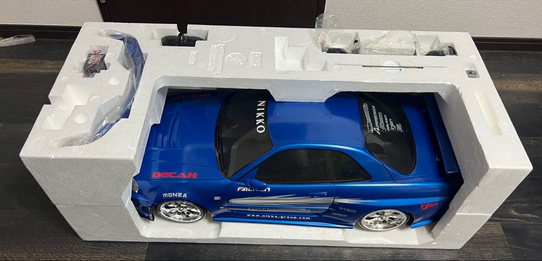 未使用SKYLINE GT-R R34 ラジコンカー1/5スケール スカイライン