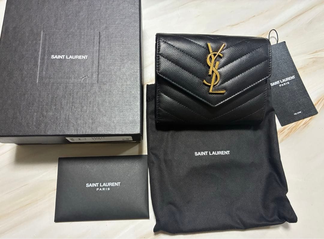 SAINT LAURENT ブラック 三つ折り財布