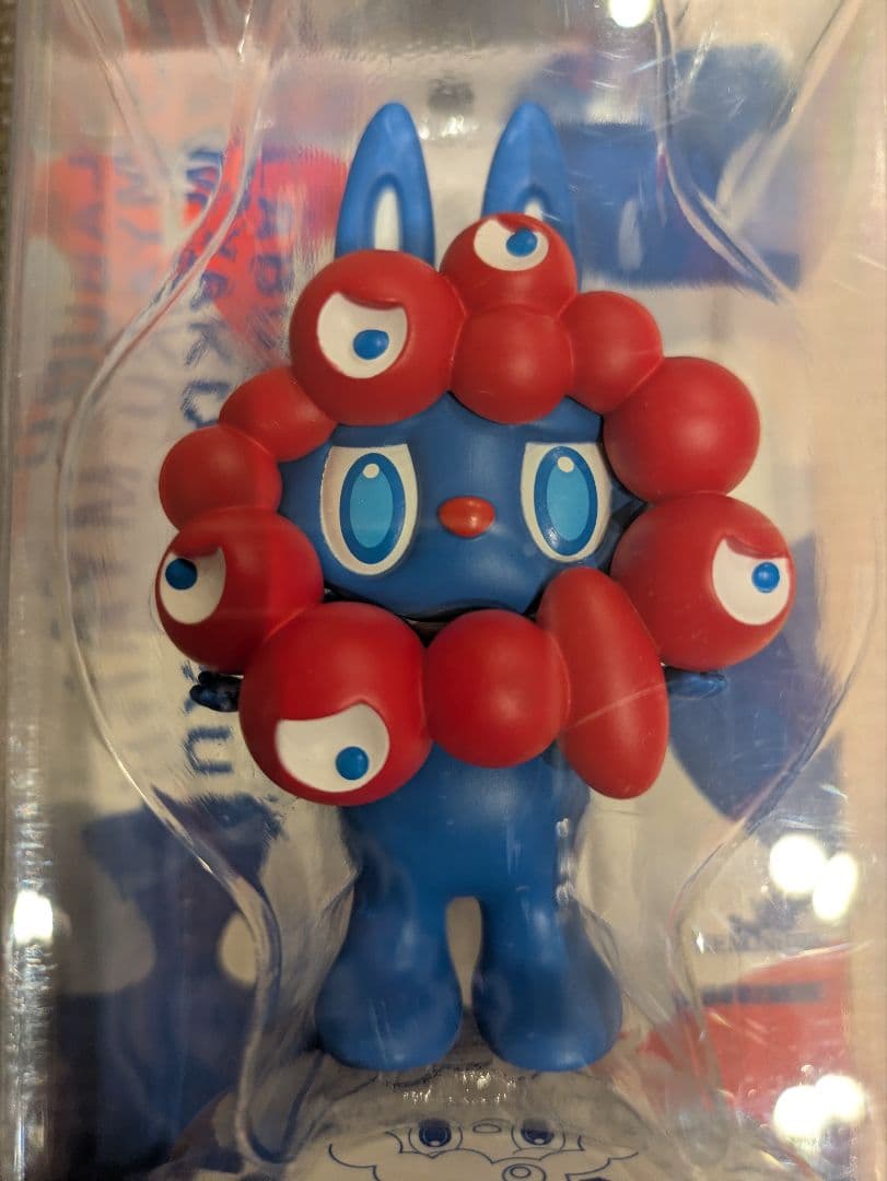 ラブブ　ミャクミャク