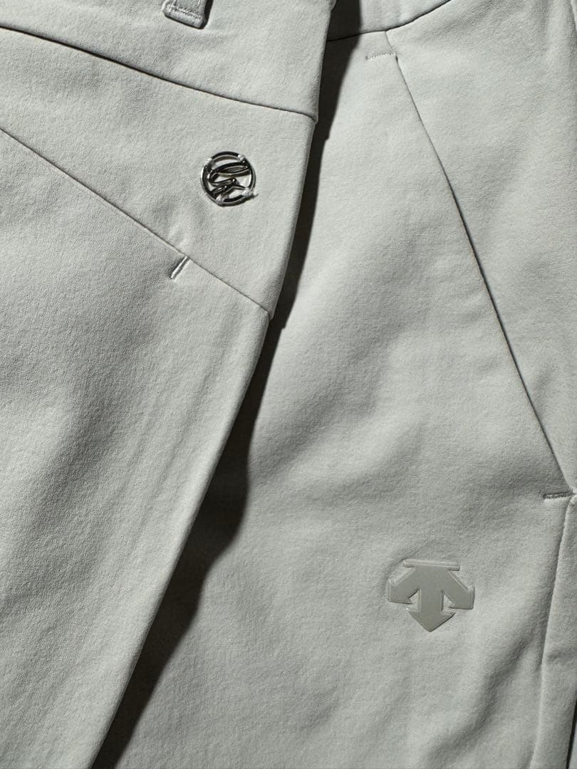 デサント　レディース ゴルフパンツ ライトグレー S