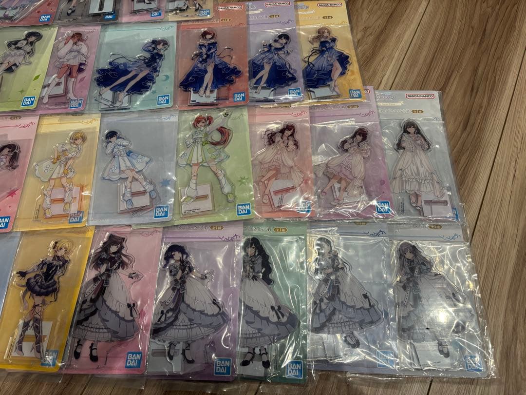 ト*ム様 アイドルマスターシャイニーカラーズ　一番くじ　アクスタ全種セット　案内