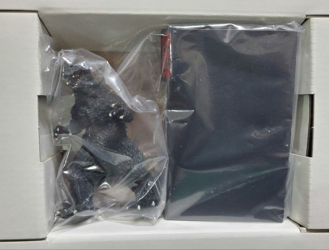 GODZILLA DREAM 酒井ゆうじ　怪獣造形作集　初回限定版