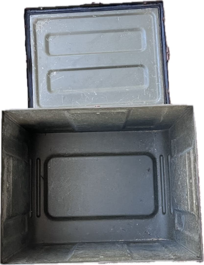 m*n様 【希少】米軍特大アモ缶1940年代R3FBA 弾薬箱 12 FUSES