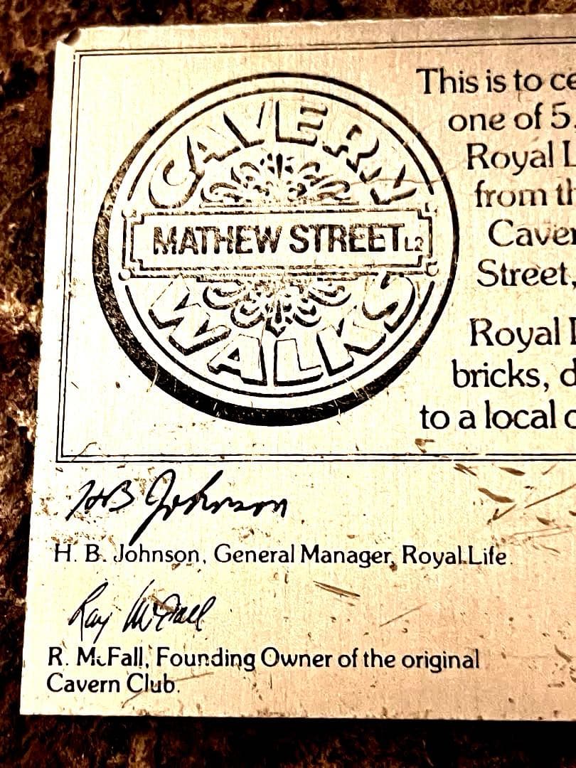 ビートルズ　キャヴァーンクラブ　LIVEハウス　解体レンガ5000分の1