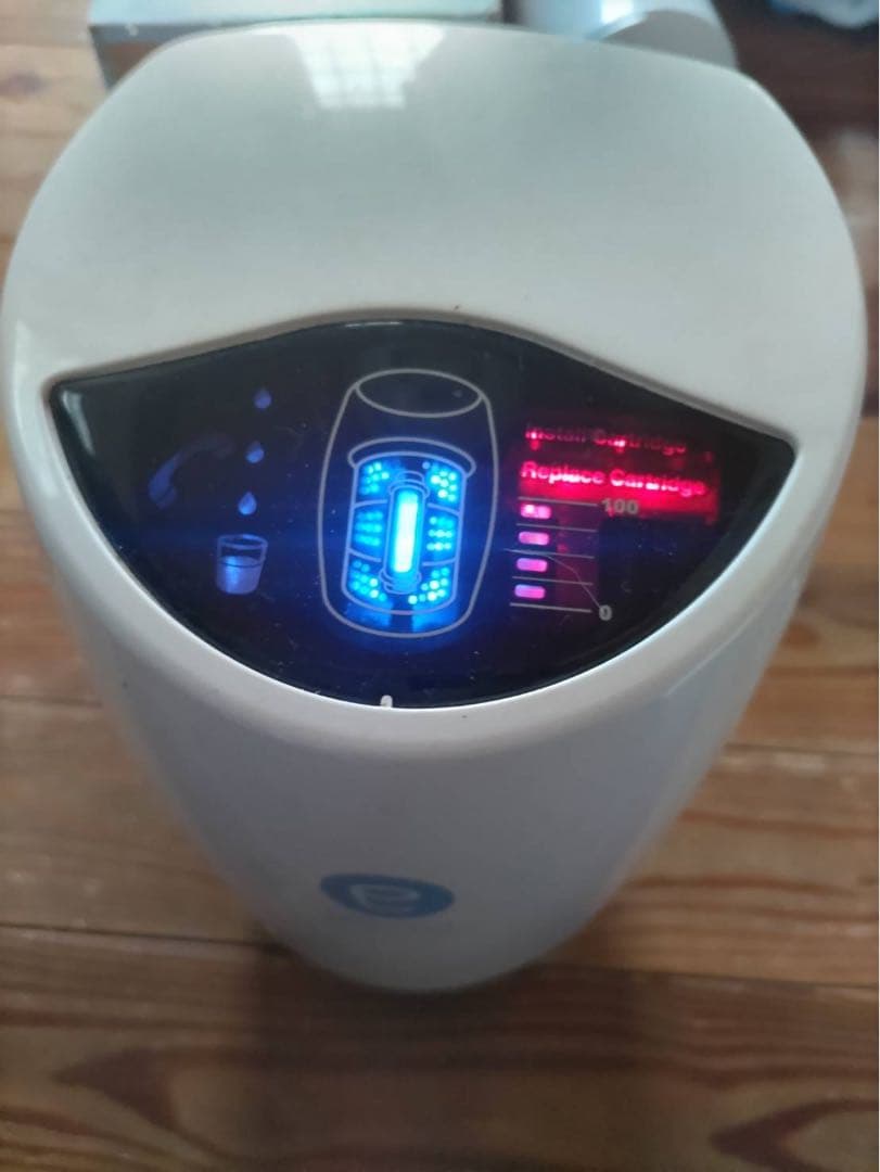 eSpring 浄水器　部品２つ