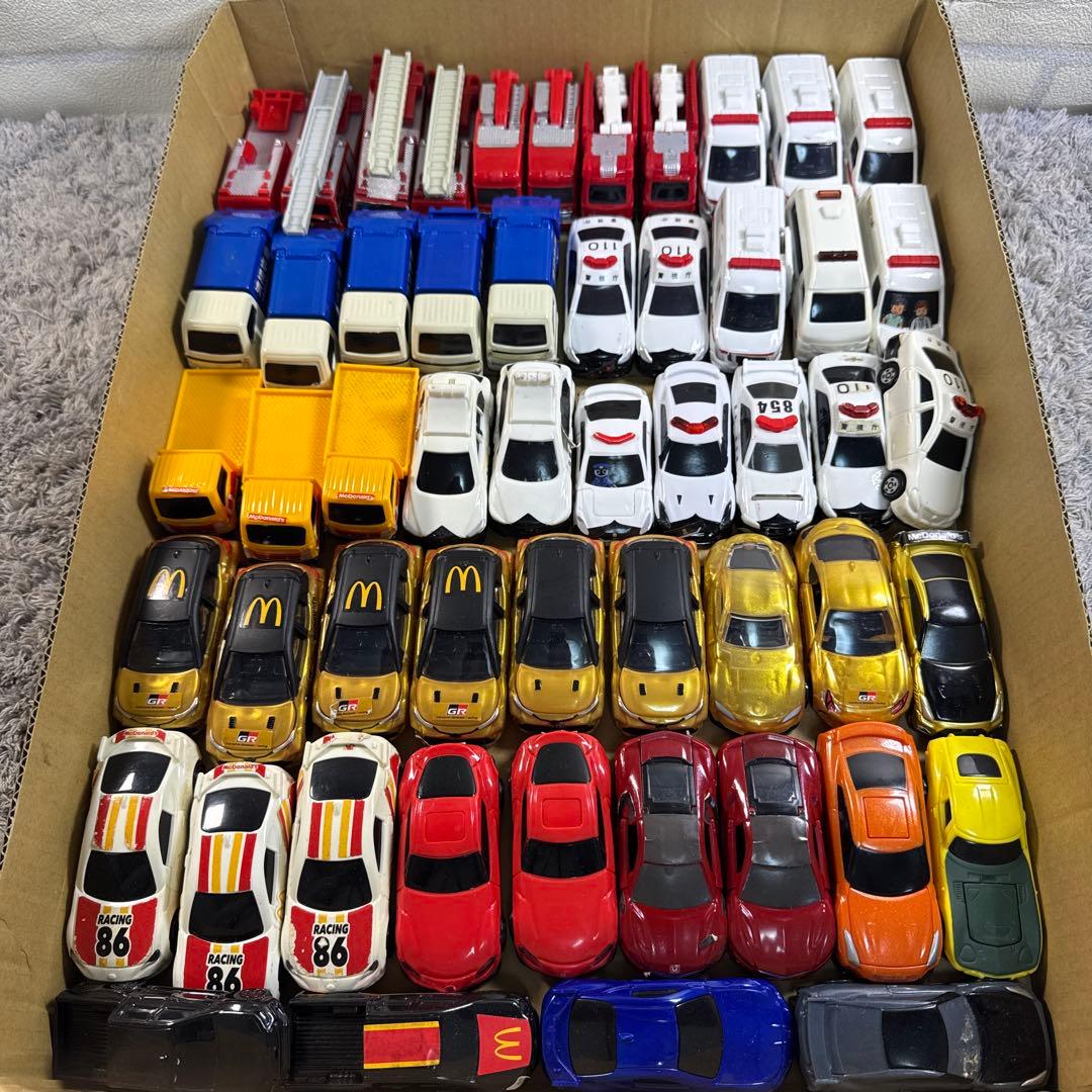 TOMICA トミカ トミー ミニカー 53台まとめ 消防車 救急車 パトカー