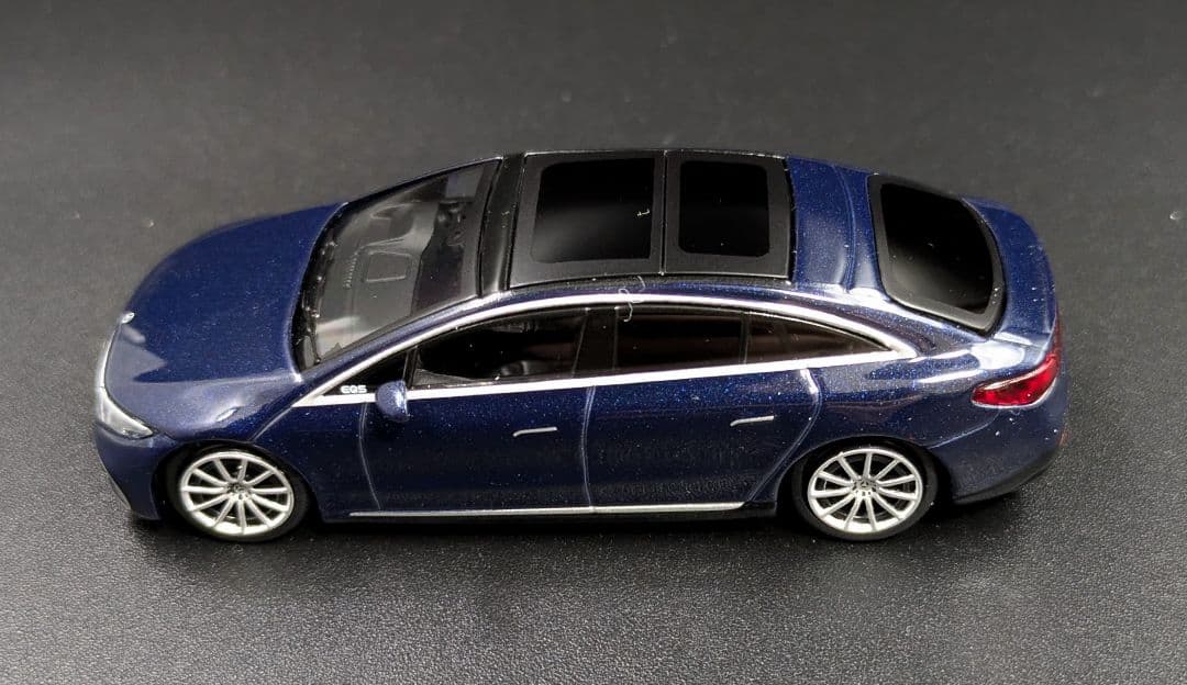 ミニカー MINI GT Mercedes-Benz EQS 580 4MATIC 559