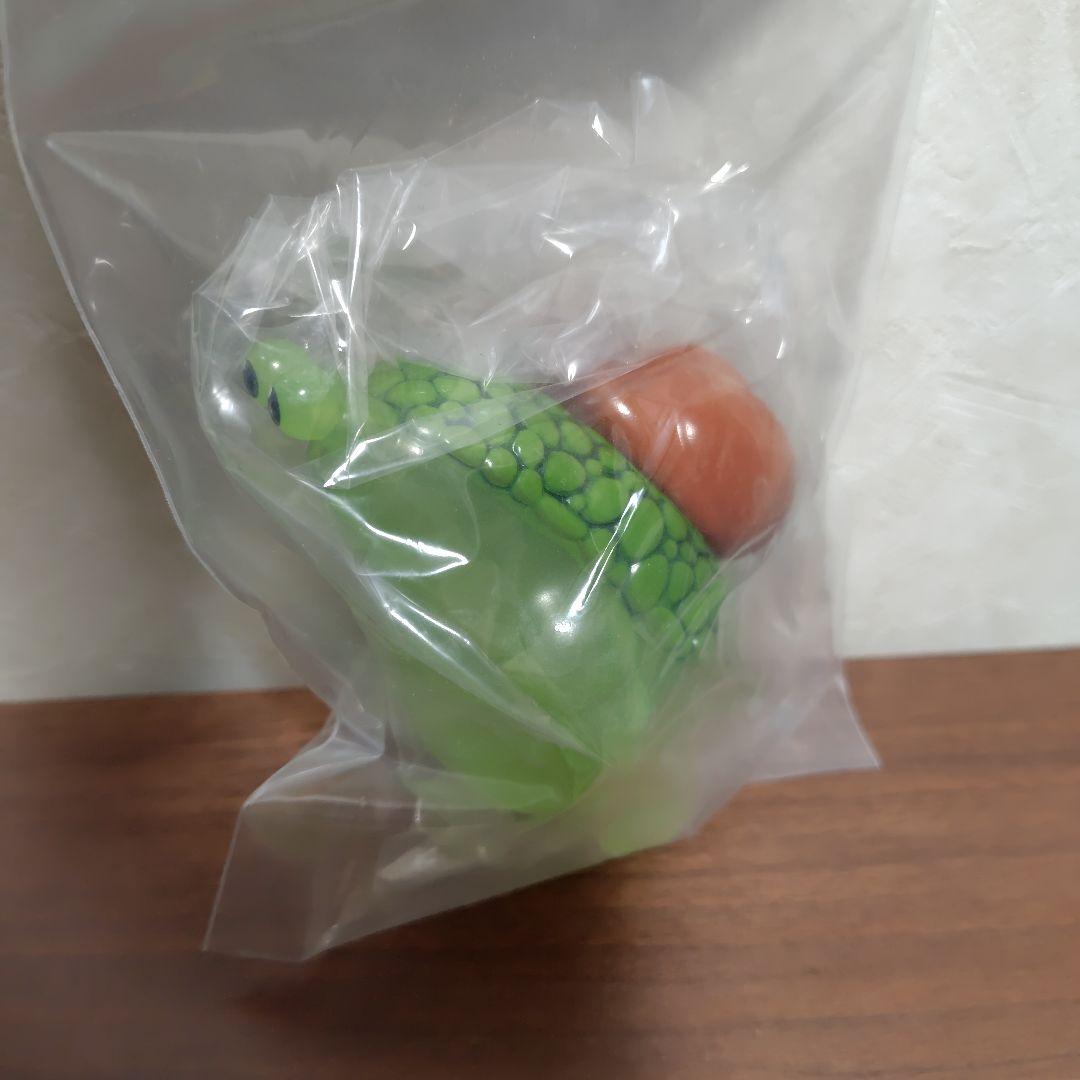 ベービーカタツムリ男　ソフビ