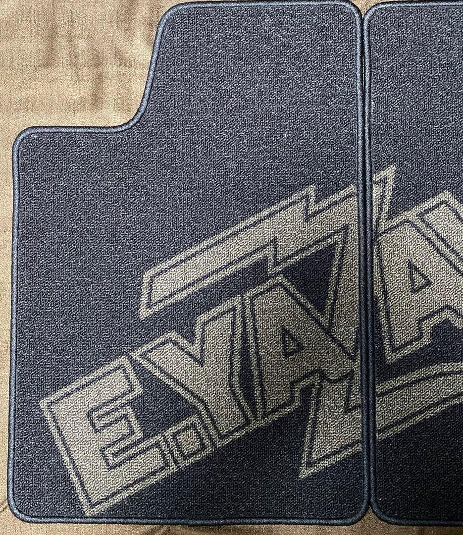 E.YAZAWA ロゴ入りカーフロアマット