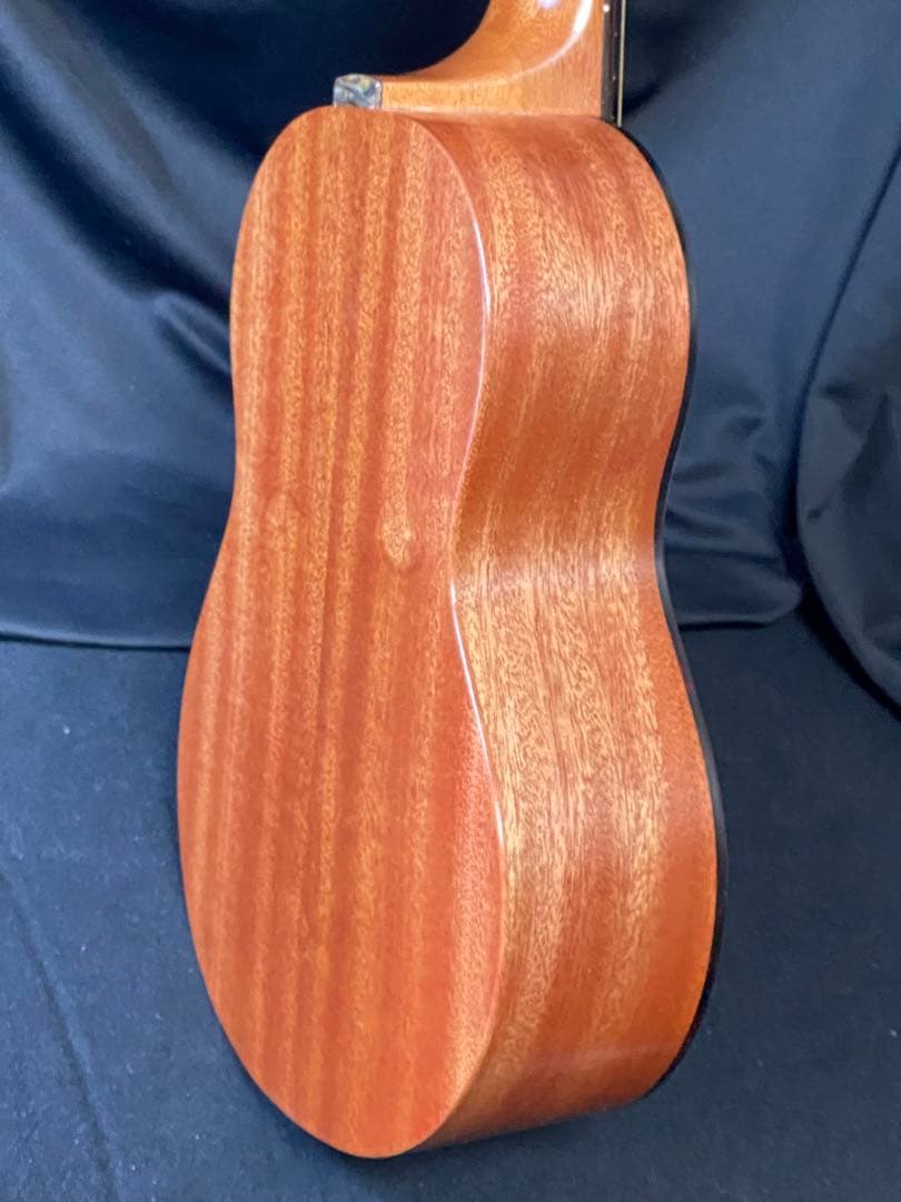 Purity  マホガニー ウクレレ コンサート  ピュアティ