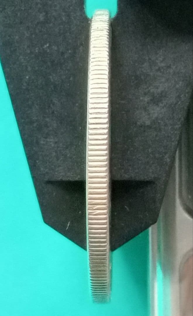 新壱円銀貨　美品　稀少品小八