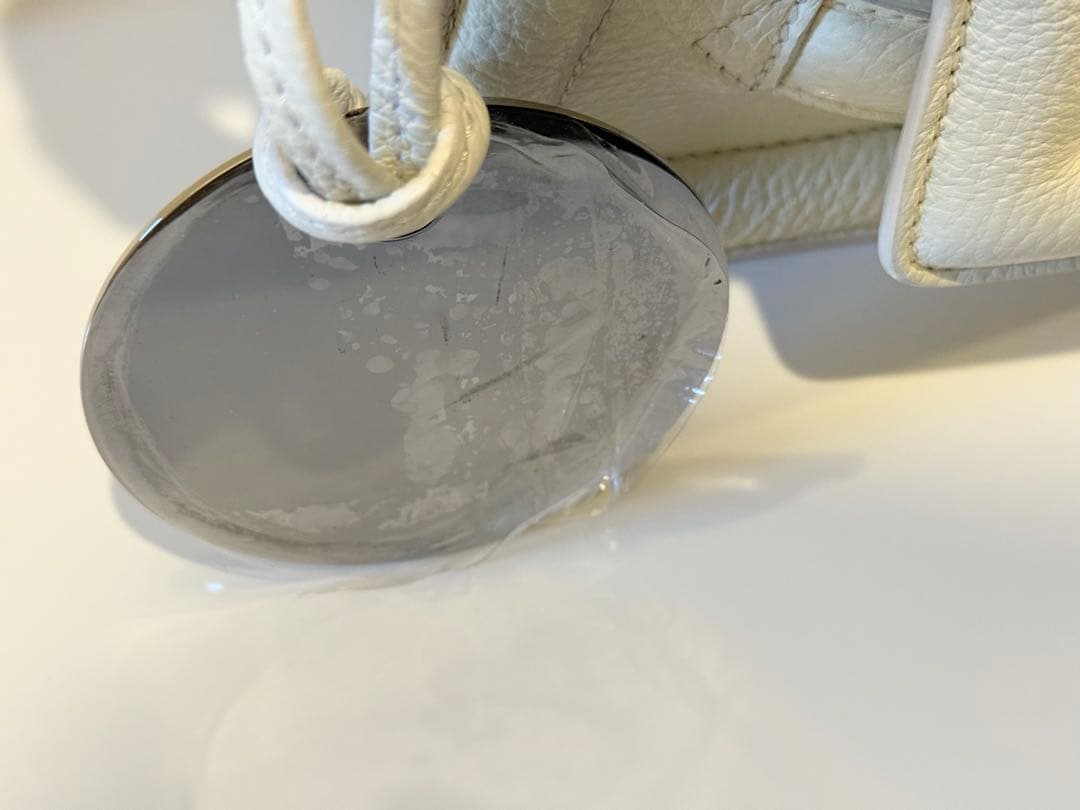 【人気色】PIERRE HARDY マイクロアルファヴィルバッグ　白／黒