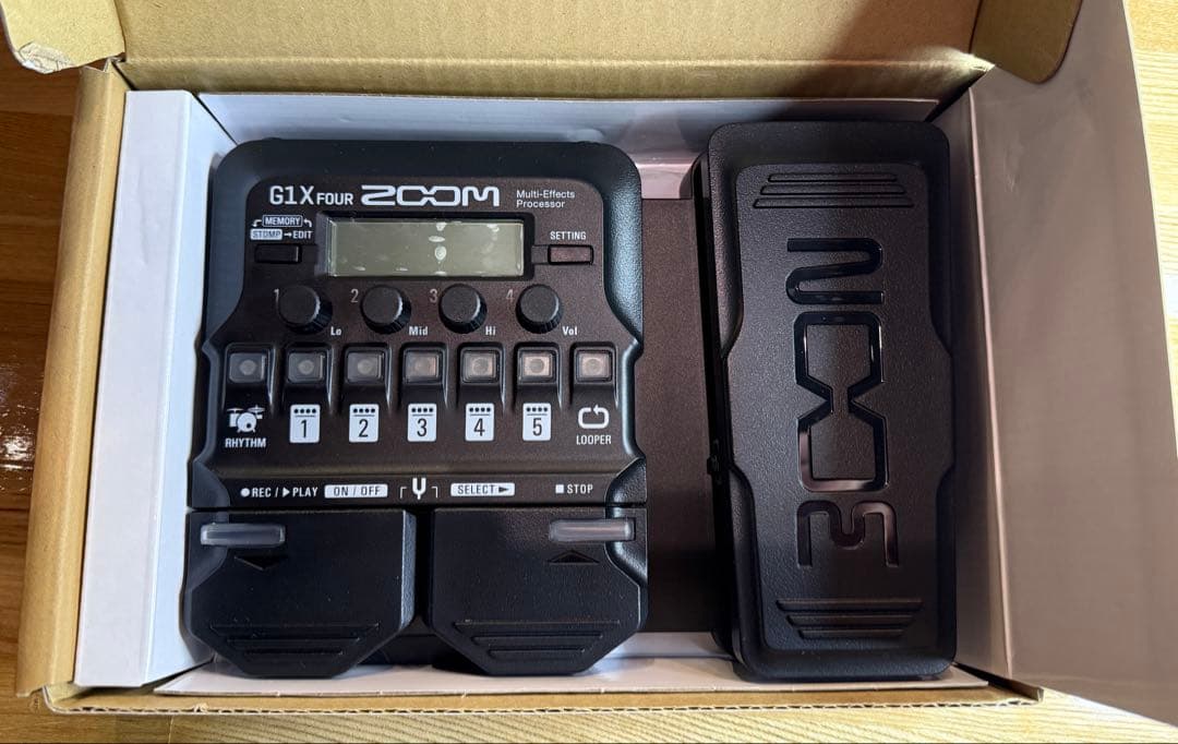 新品 ZOOM G1X FOUR ギター用マルチエフェクター