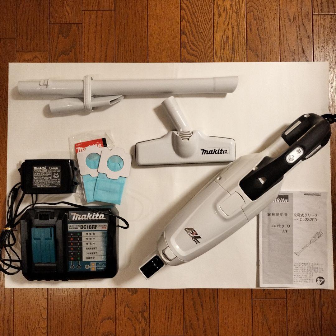 マキタ18V充電式クリーナー　CL282FD