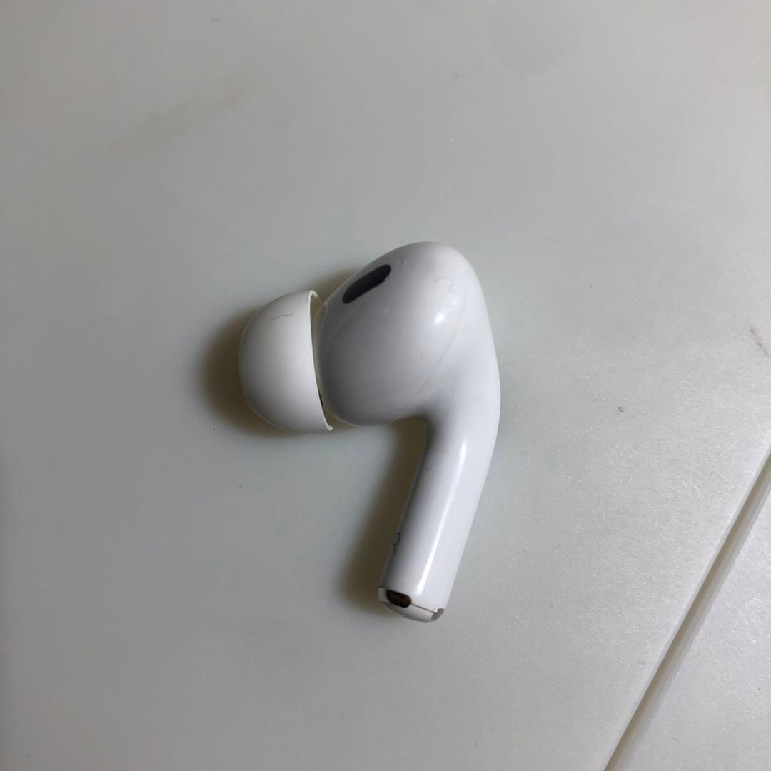 Apple AirPods Pro 第2世代　typeC 右耳　右側　右