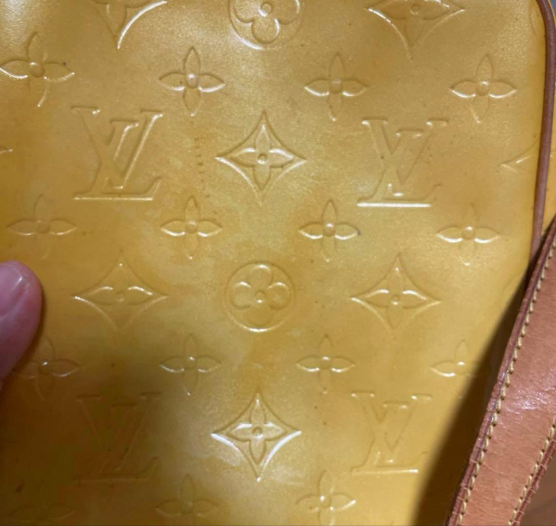 ルイヴィトン　ヴェルニ　シリアルナンバー有り　イエロー　難あり