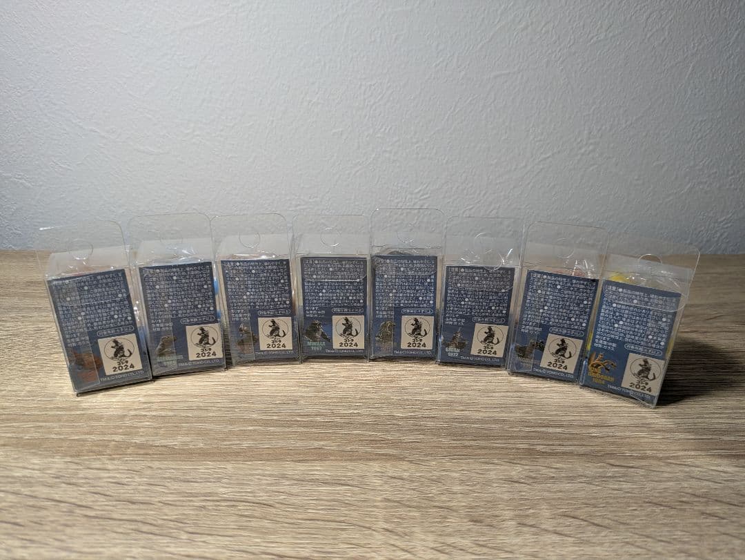 ゴジラミニチュアガラス細工フィギュア　Godzilla glass　figure