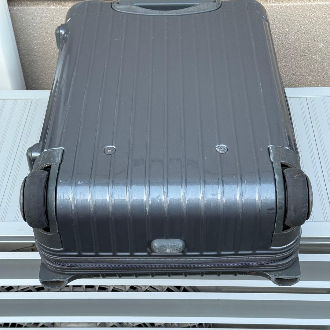 リモワ　RIMOWA サルサデラックス　2輪　32L 機内持込　グレー