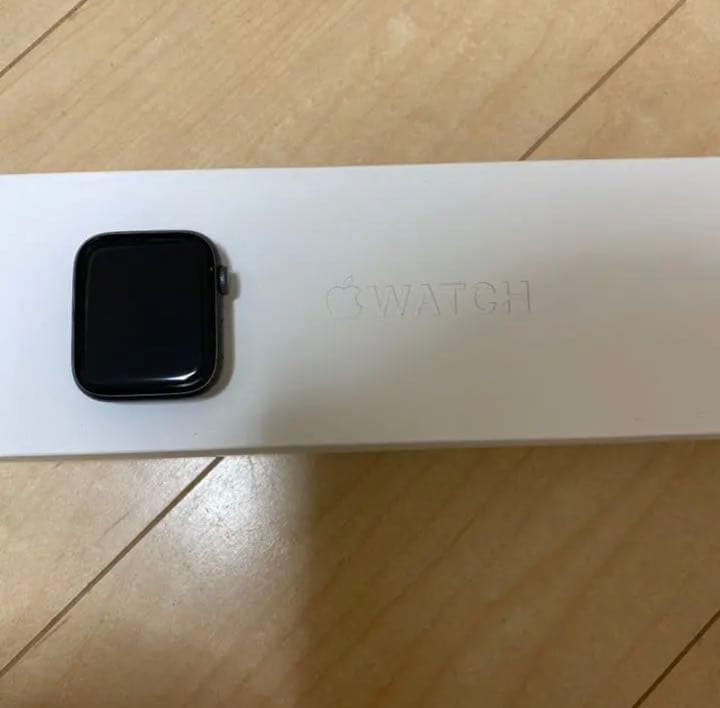 Apple Watch series4 44mm GPS スペースグレイ　本体
