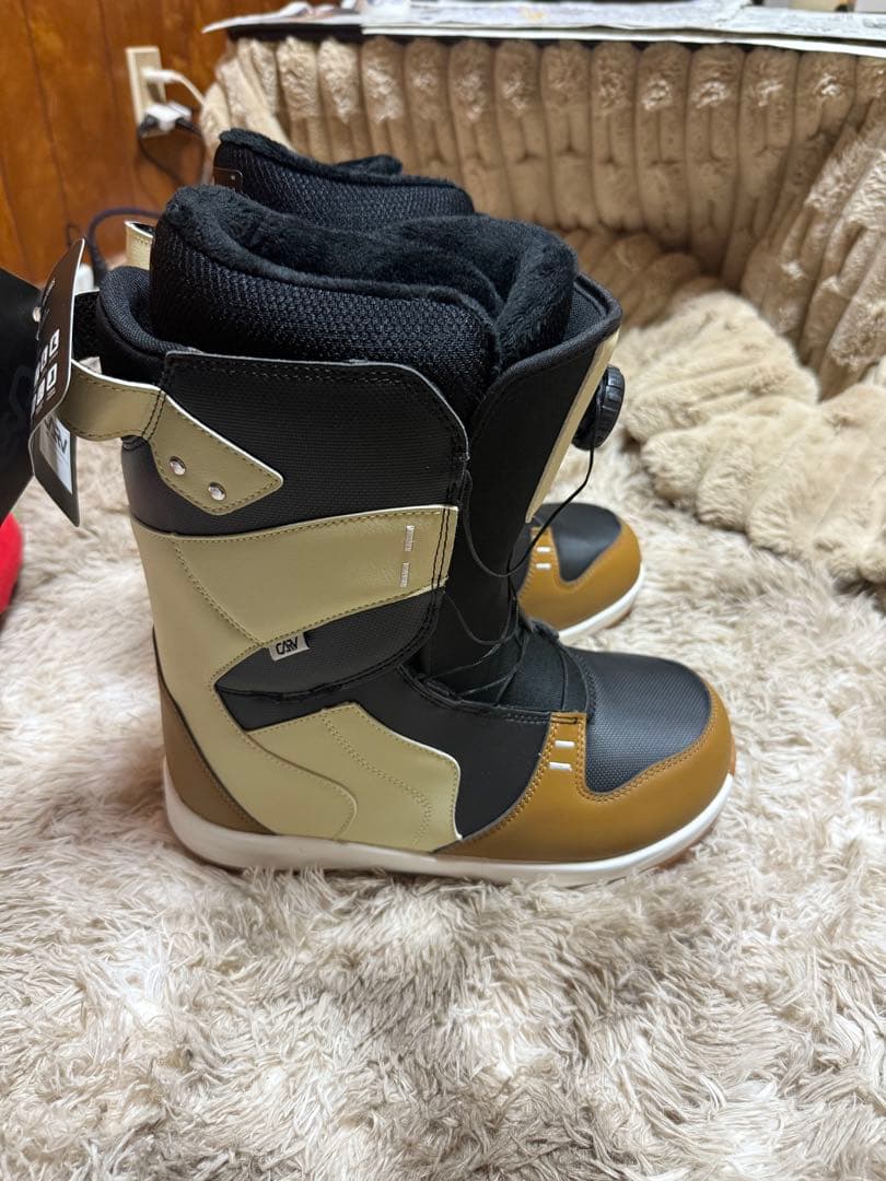 CARV スノーボードブーツ ボアライナー付き