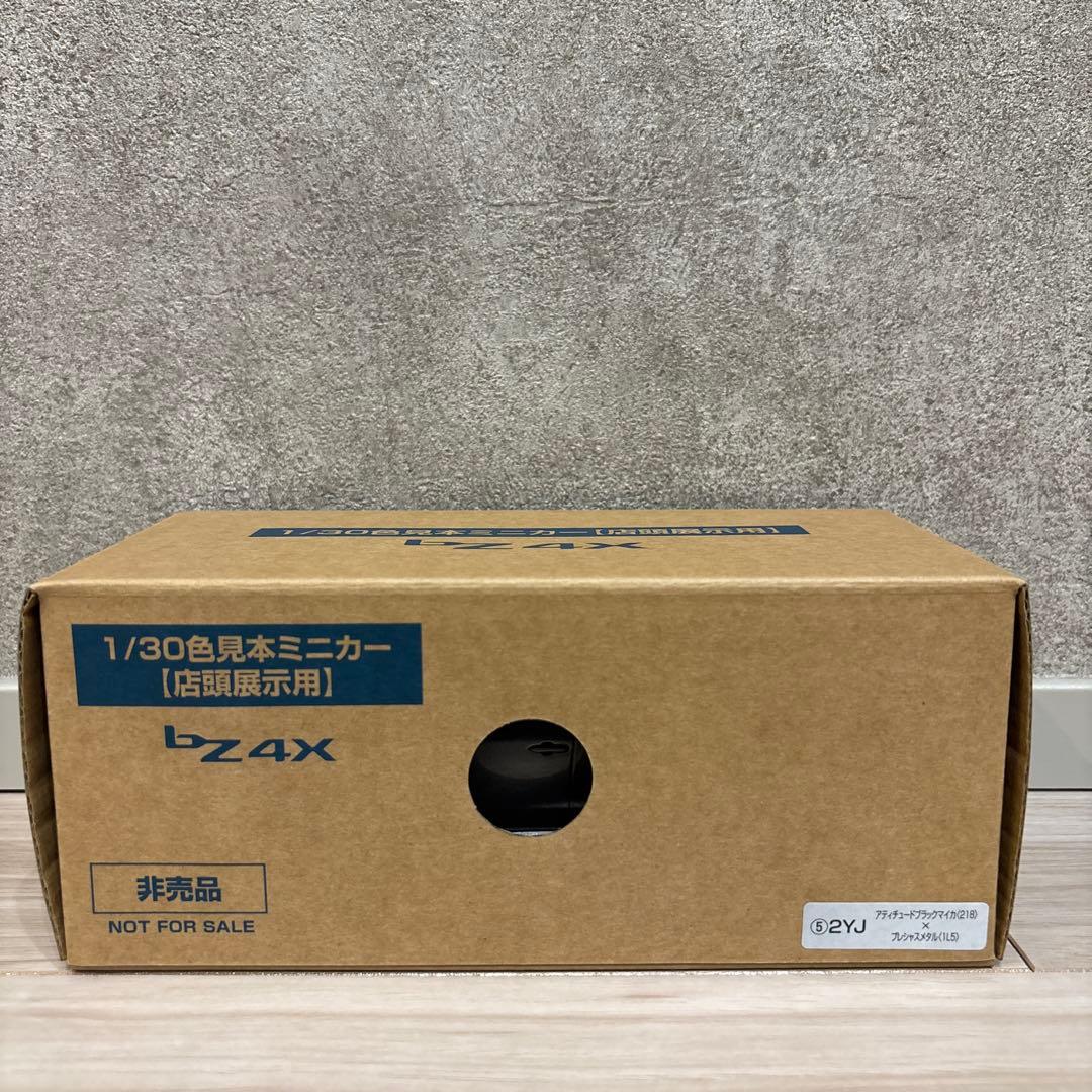 [非売品]トヨタ 新型bz4X ミニカーブラックマイカ✖︎プレシャスメタル