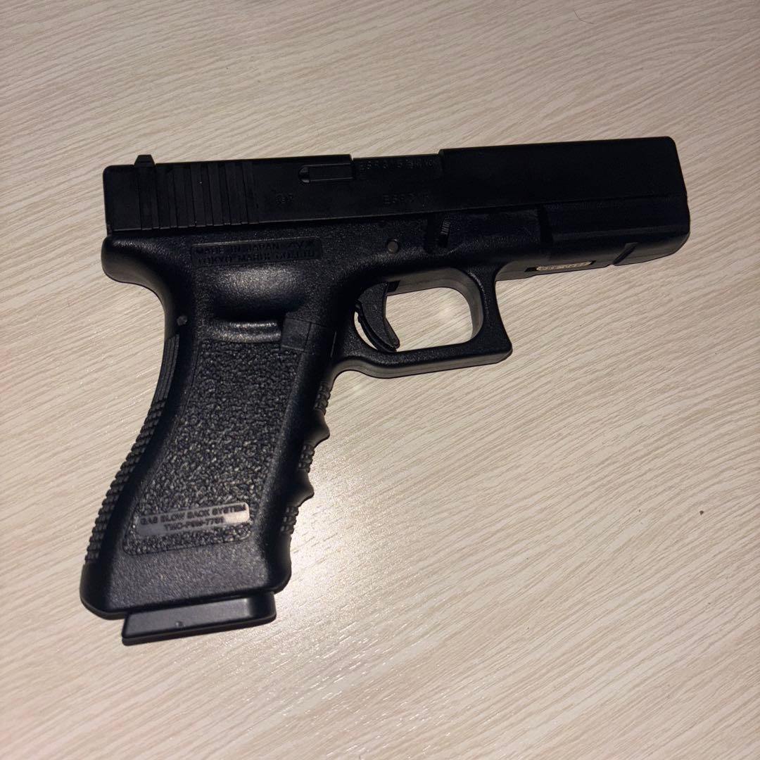 グロック18Cガスブローバック BB弾ボトル付。（BB弾） BB弾ローダー付。