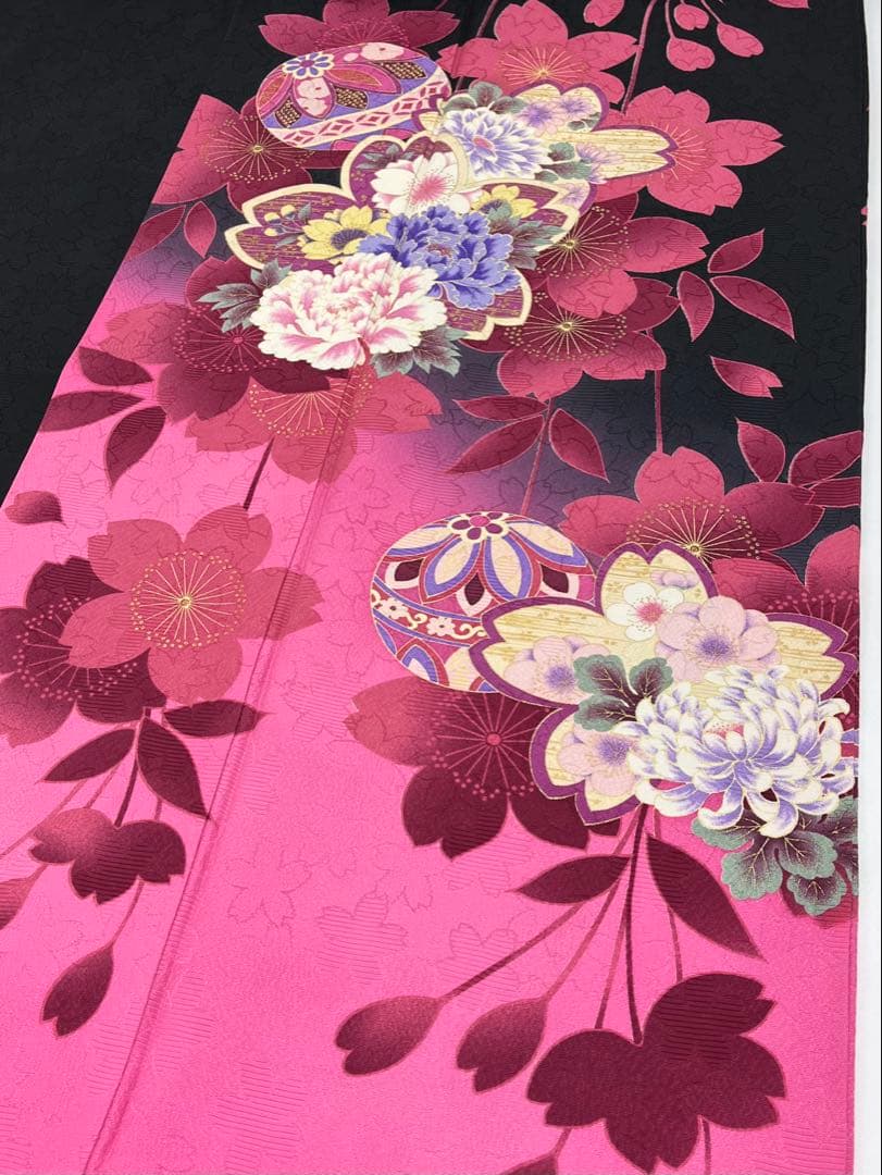振袖 金彩 紋意匠 桜 牡丹 正絹 黒色 S155