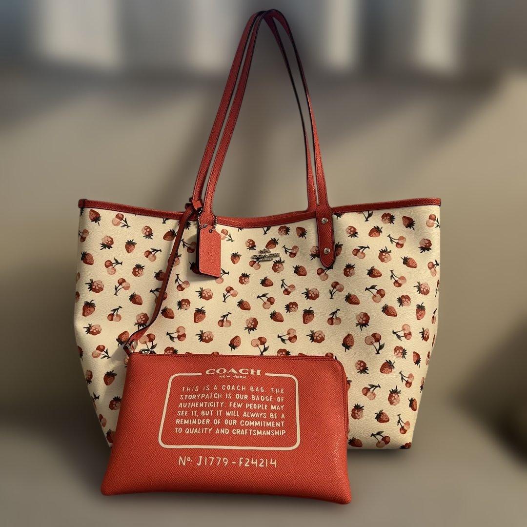 COACH リバーシブルトートバッグ ストロベリー チェリー ポーチ付き