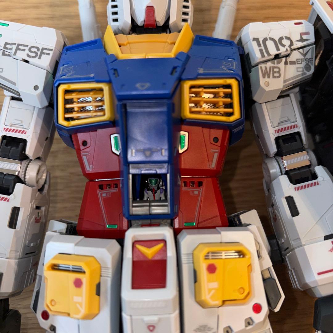 PG UNLEASHED 1/60 RX-78-2 ガンダム プラモデル　完成品