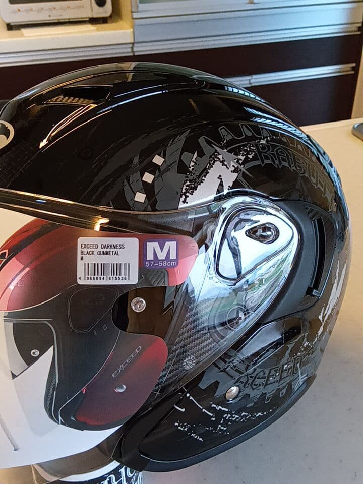 Kabuto カブト EXCEED DARKNESS Mサイズ(57-58)